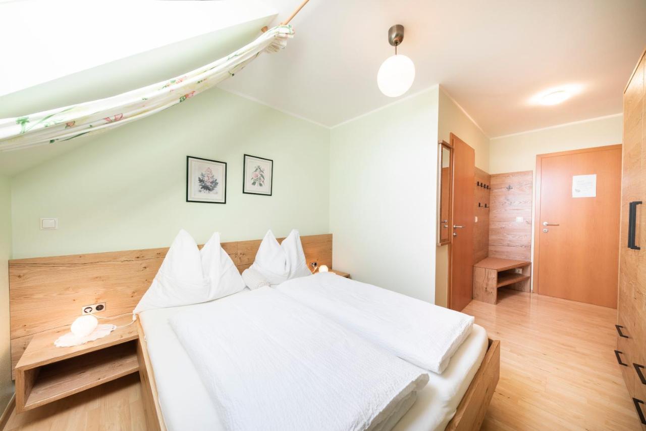 Gaestehaus Gnant Winten  エクステリア 写真
